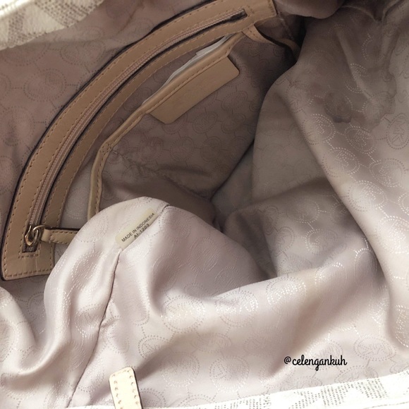 💕EUC Michael Kors Signature Tote Bag - Picture 8 of 8